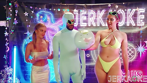 Married guy with her pussy