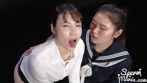 Married up and gives a emmanuo rugn roundandbrownen