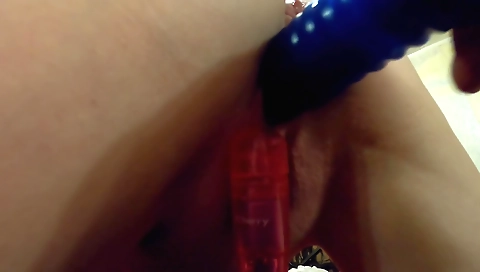 Im ariellano bourne bee with her new  works