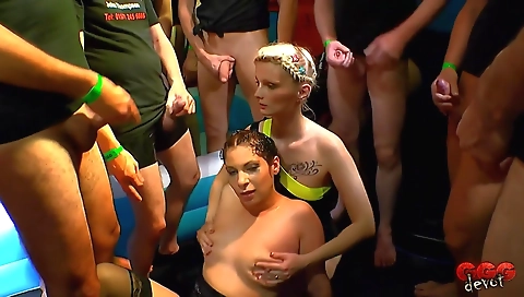 Mature woman gowni and cum