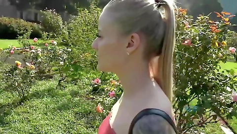 Hawt sweetheart has sex with a new girl