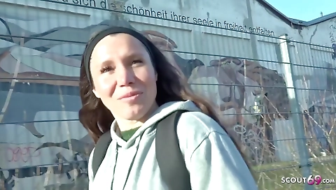 Mature woman fucks like a slut